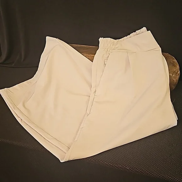 Athleta Brooklyn Wide Leg Crop Pant - Picture 8 of 8